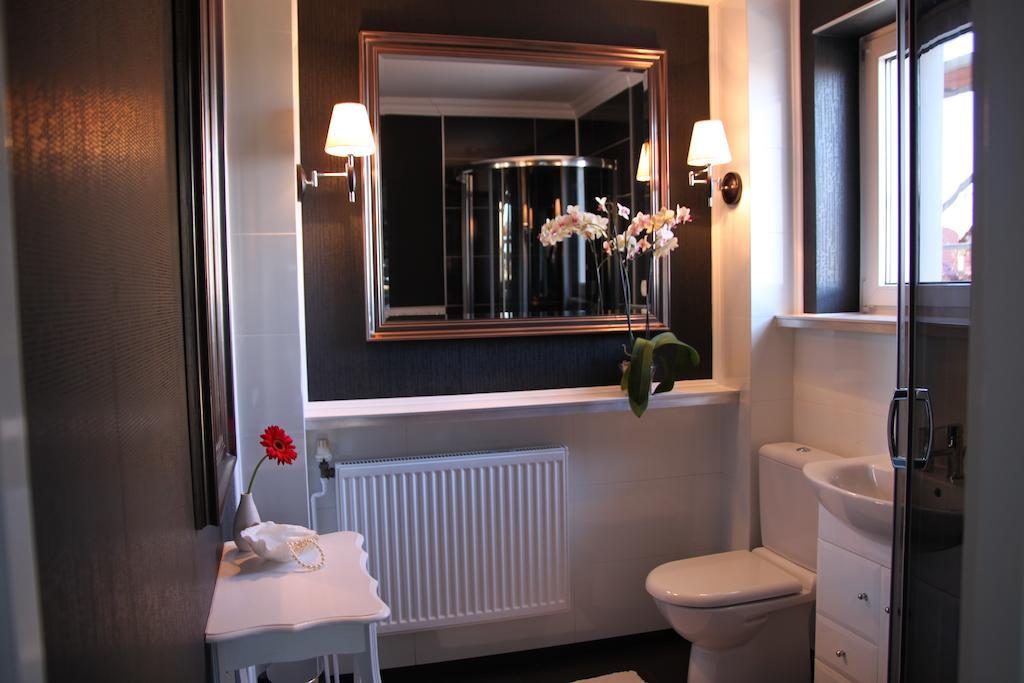 Libra Apartment Mikołajki Bilik gambar